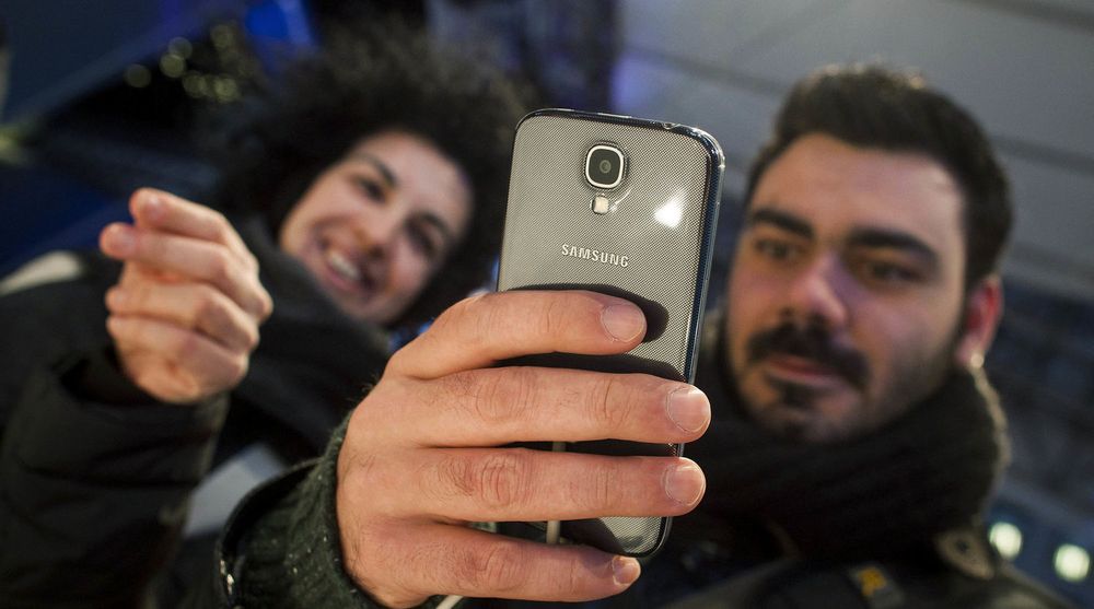 Da Samsung lanserte Galaxy S 4 fikk de enorm oppmerksomhet verden over. Men at det er en Android-telefon ble knapt nevnt. Har Google grunn til å frykte den sørkoreanske giganten?