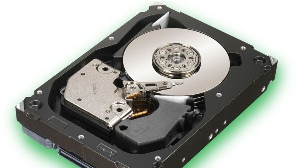 Selv om SSD-er er i ferd med å overta harddiskens rolle i mange pc-er. Det betyr ikke at harddiskens tid nå er over, men at de store datamengdene i stadig større grad lagres andre steder enn lokalt i pc-en. Her en Cheetah-harddisk fra Seagate.