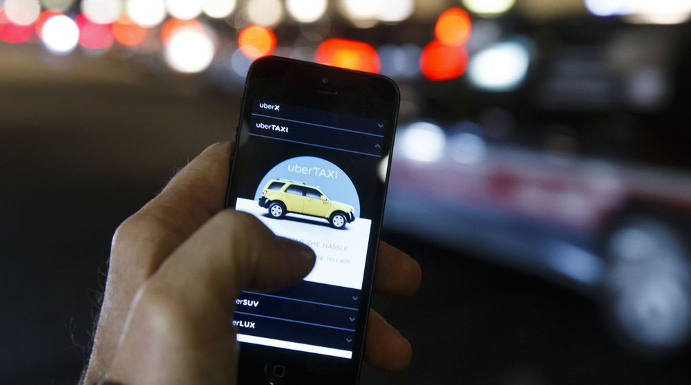 ANMELDT: Den nye taxi-appen Uber har vekket kraftige reaksjoner internt i drosjenæringen, og blant andre som mener at det dreier seg mot pirattaxi-virksomheten, noe Uber avviser. Nå blir Uber anmeldt i Oslo kommune.