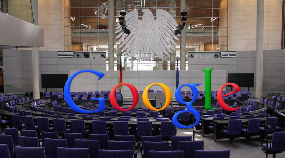 Forbundsdagen i Tyskland har godkjent et kompromiss-preget lovforslag om i hvilken grad Google og andre skal kunne bruke deler av innholdet til tyske forlag, uten å måtte betale for det.