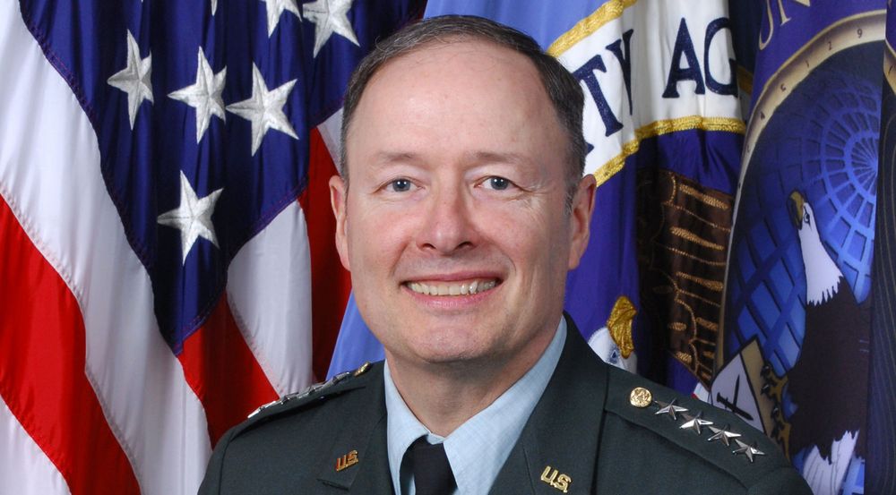 NSA- og USCYBERCOM-sjef general Keith Alexander var slett ikke alene om å male den kinesiske kyberfanden på veggen.