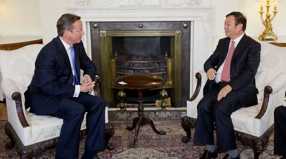 Statsminister David Cameron tok i mot Huawei-sjef Ren Zhengfei i Downing Street 10 i september i fjor.