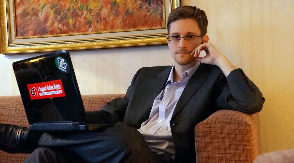 STÅR FRAM SOM SPION: Edward Snowden sier han fikk opplæring som etterretningsagent «på alle nivåer», med jobber for både CIA og NSA i skjul utenlands. Dermed avviser han påstandene om at han bare var en sysadmin, analytiker eller «hacker» som president Barack Obama har kalt ham. Det er tv-kanalen NBC som har fått Snowden i tale i et sjeldent intervju.