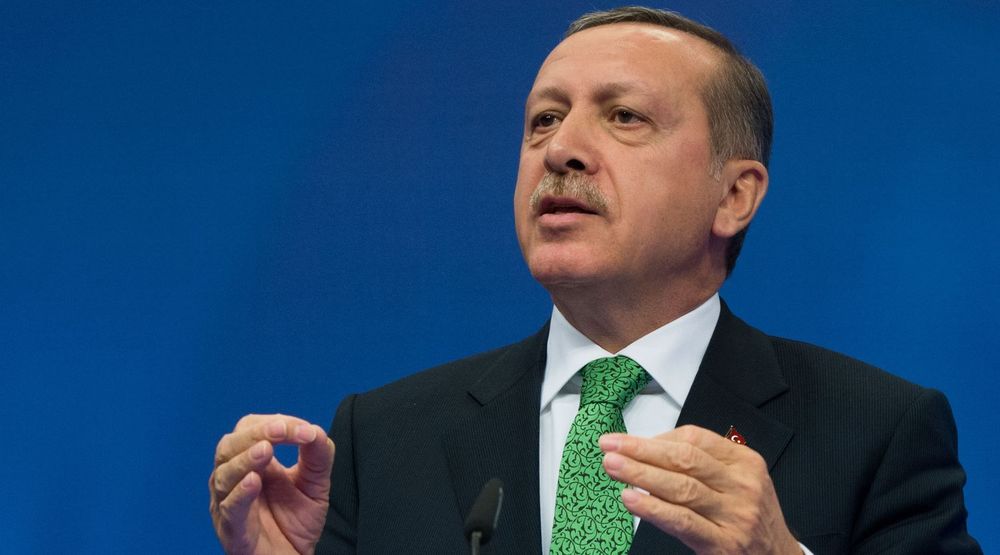 Statsminister Tayyip Erdogan påberoper seg privatlivets fred når han stenger Twitter.