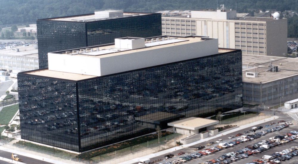 Hovedkvarteret til National Security Agency (NSA) ved Fort Meade, Maryland. Avsløringene om PRISM og andre overvåkingsprogrammer kan føre til at NSA for større problemer med å finne IT-sikkerhetseksperter som vil samarbeidet med tjenesten.