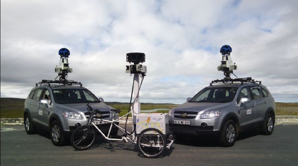 Google bruker biler og spesielle trehjulssykler for å samle materiale til tjenesten Street View.