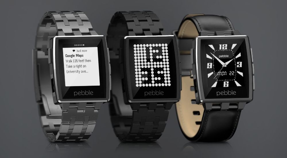 Leveranser av versjon 2 av smarturet Pebble, døpt Steel, starter 28. januar. En egen appforretning, den første for apper beregnet på kroppsnær teknologi, skal også være klar innen utgangen av januar. Se på uret til venstre hvordan Google Maps presenteres på urskiven.