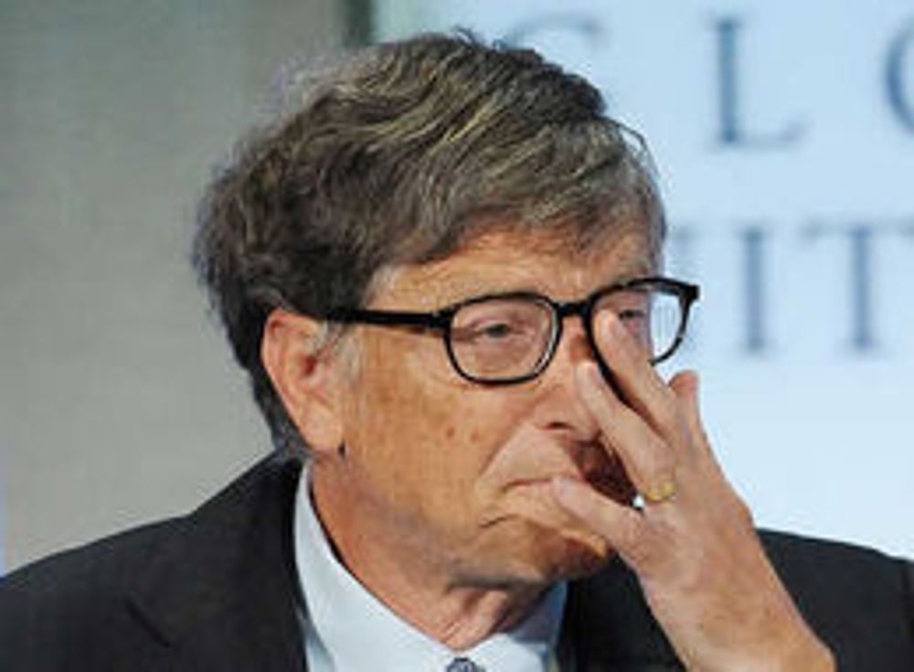 Microsofts medgründer Bill Gates (bildet) støtter FBI.
