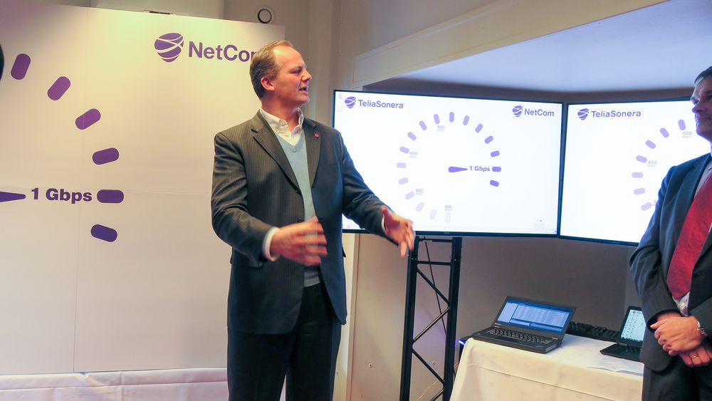 Kastet glans: Samferdselsminister Ketil Solvik-Olsen fikk overvære Netcoms verdensrekord.