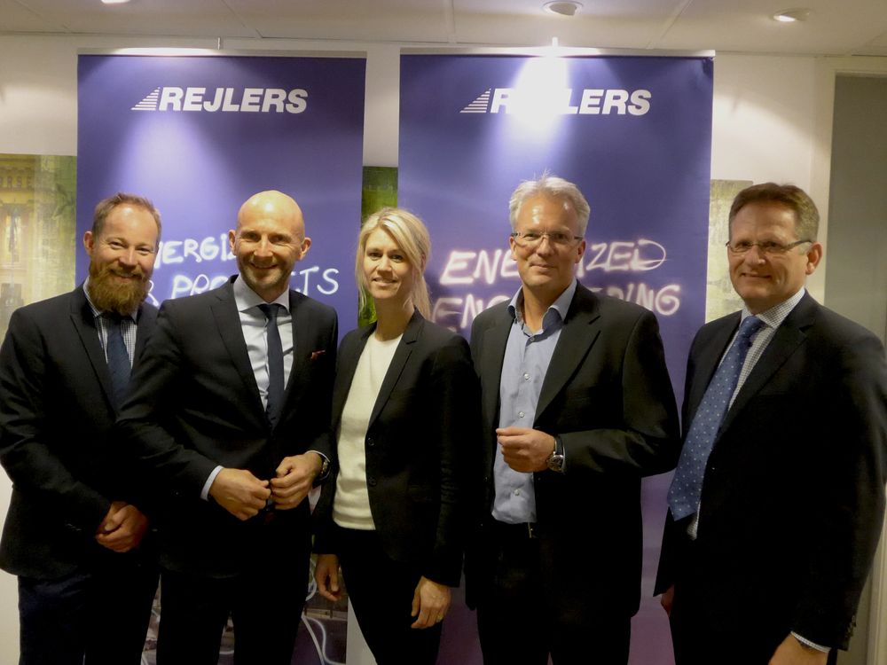 (Fra v.) Thomas Pettersen adm.dir i Embriq, Peter Rejler konsernsjef i Rejlers, Heidi Ulmo CFO i Hafslund og styreleder i Embriq, Finn Bjørn Ruyter konsernsjef i Hafslund og Morten Thorkildsen administrerende direktør i Rejlers Norge.