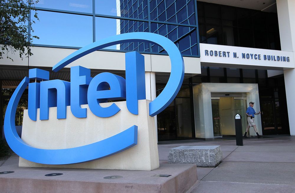 Intels toppsjef Brian Krzanich uttaler at resultatene er sterke og i tråd med forventingene, men markedet delte ikke denne oppfatningen.