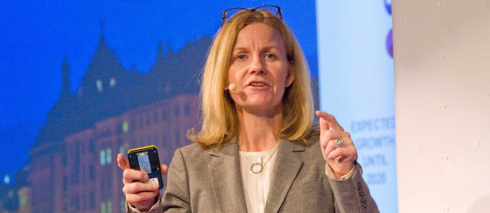 Administrerende direktør Hélène Barnekow i Telia Sverige har havnet i en serie rettssaker som gjelder marginskvis i bredbåndsmarkedet fra ei tid lenge før hun tiltrådte stillingen.
