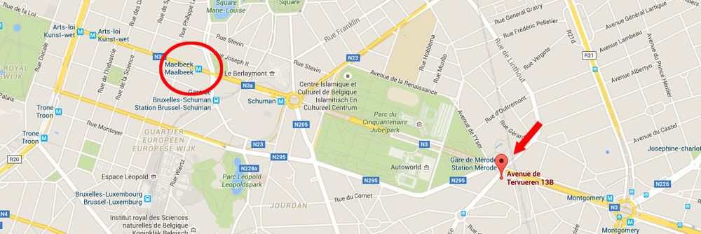 Telenors kontor (markert med rød pil) i Brussel ligger bare to holdeplasser eller 20 minutter til fots fra metrostasjonen som ble rammet av terrorangrep tirsdag morgen (sirklet inn).