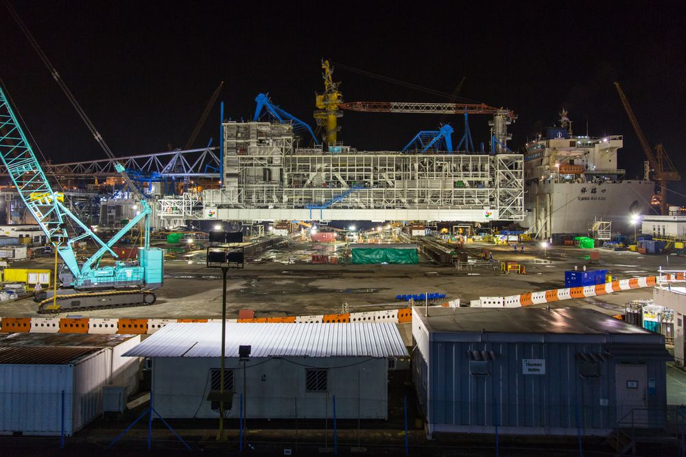 Plattformdekket til Ivar Aasen ombord på fartøyet Xiang Rui Kou, som skal frakte installasjonen fra Singapore til Utsirahøyden i Nordsjøen.