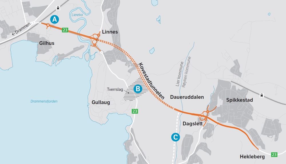 De forberedende arbeidene før hovedentreprisen på Rv 23, er slett ingen liten jobb.