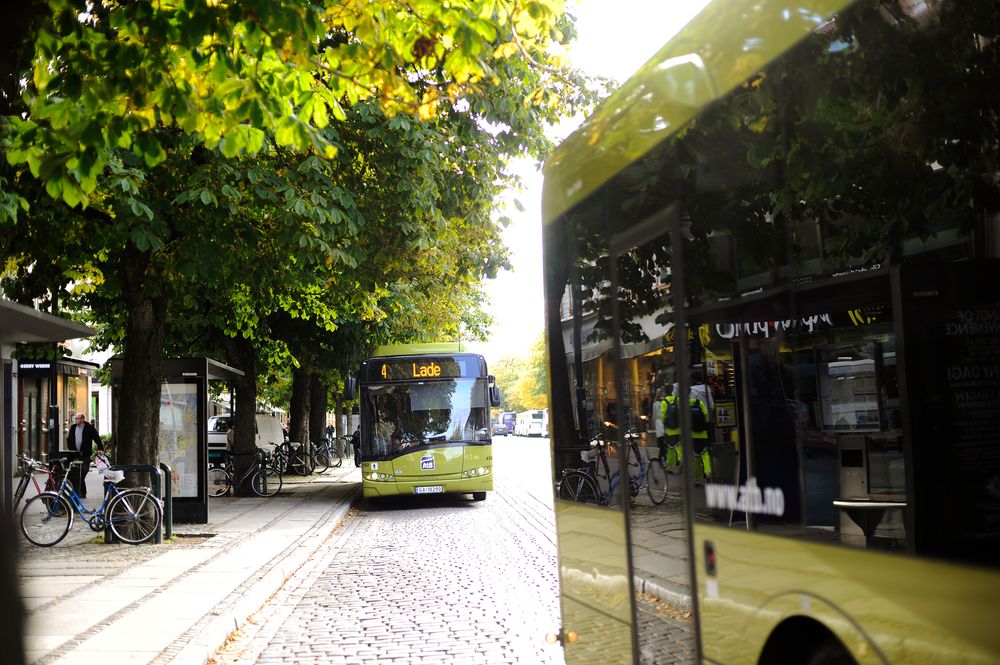 Det nye superbuss-tilbudet i Trondheim skal, ifølge kommunen, minne mer om et banetilbud enn et vanlig busstilbud.