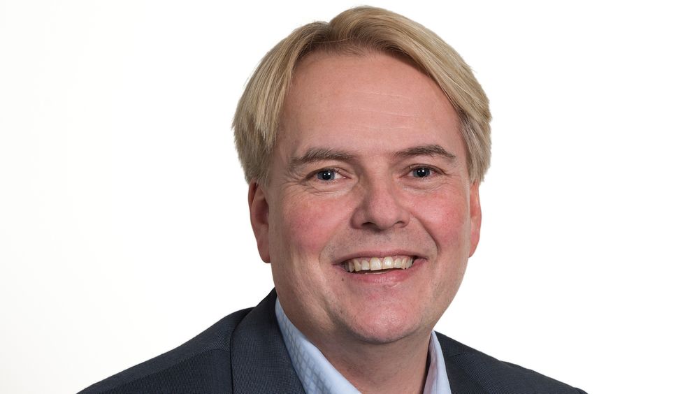 Svein Olav Munkeby er administrerende direktør i NTE Marked, og leder selskapets bredbåndsvirksomhet.