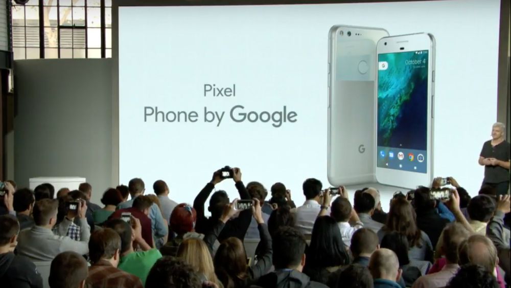 Google har lansert Pixel – nye mobiltelefoner som går rett i strupen på Apples iPhone.