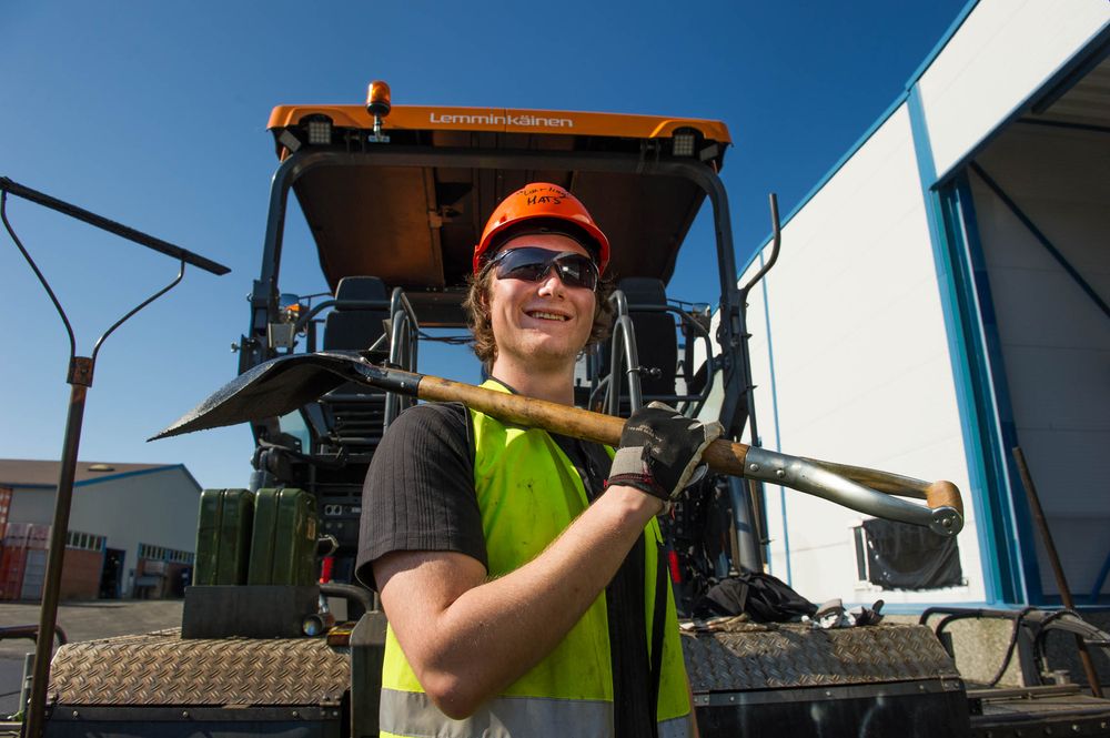 3 100 tonn asfalt ble lagt på en dag av asfaltgjengen til Lemminkainen på Forus.