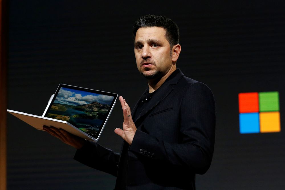 Microsoft skryter uhemmet av sin nyeste Surface-maskin, og mener flere bytter fra Apple enn noen gang før. Men selskapet kan ikke gi oss tallene for å støtte den påstanden.