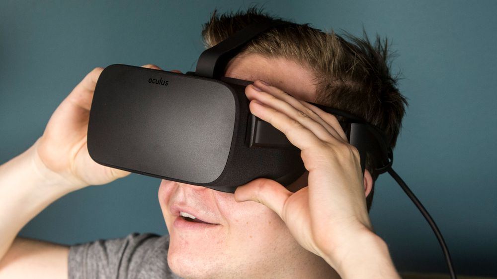 Oculus har fått mye oppmerksomhet for selskapets VR-briller. Nå mener en domstol at selskapet har stjålet deler av teknologien.