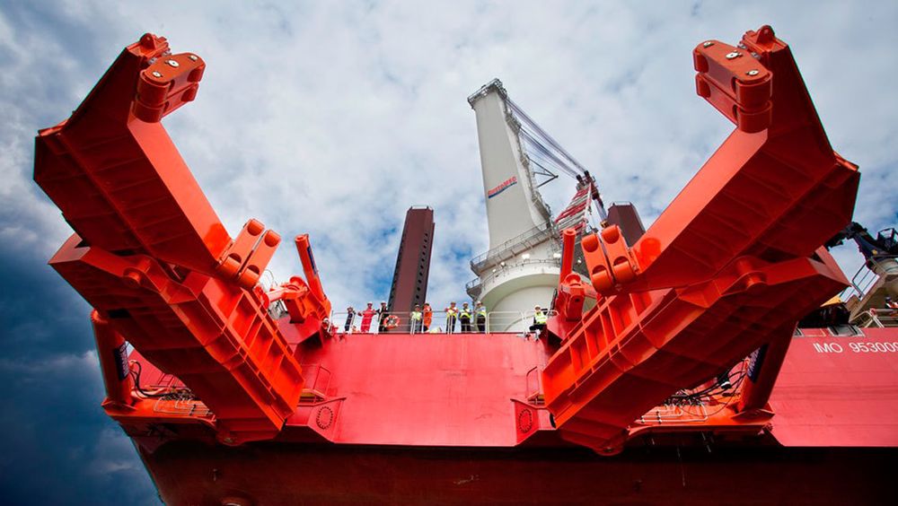 Pile Gripper Arms installert på MPI Discovery