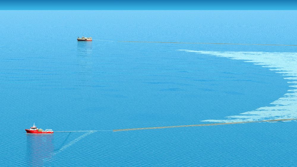 En lang slange med ventiler forsyner havet med bobler.