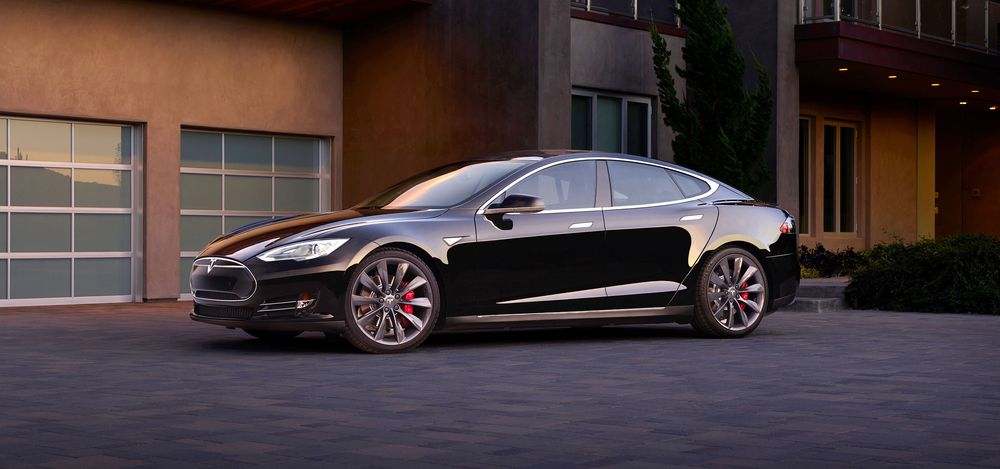 Tesla kunne i en periode vise til sterke salgstall av sin Model S i Danmark. Så ble avgiftsordningen endret...