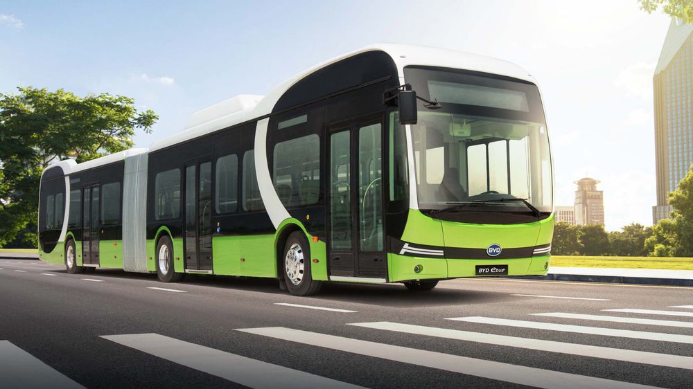 Leddbuss: Når batteribussen blir 18 meter lang blir den en leddbuss.