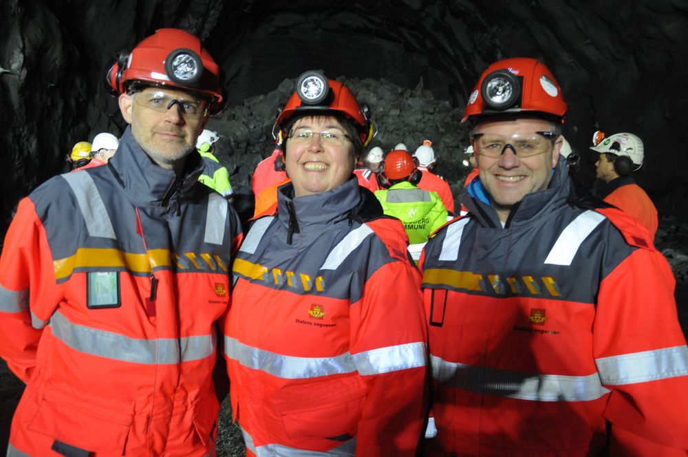 F..v. byggeleder Eirik S Thomassen, avd.dir. Ingunn Foss og prosjektleder Tom Hedalen