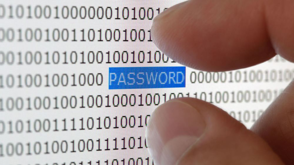 Det er ikke nok å kryptere brukerpassordene før de lagres i systemets database. De må heller ikke kunne dekrypteres i ettertid. 
