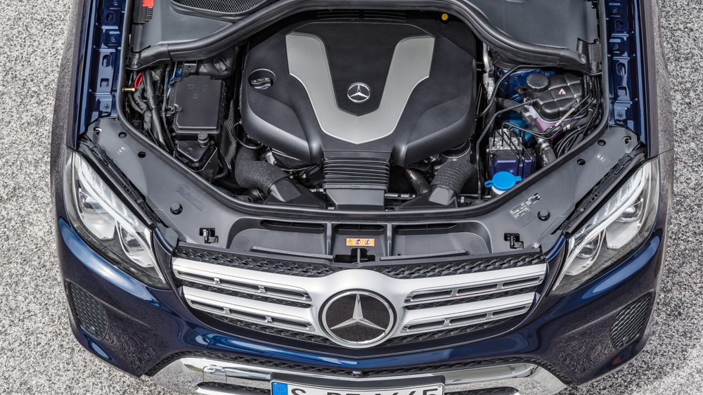 Mercedes-Benz dieselmotor.