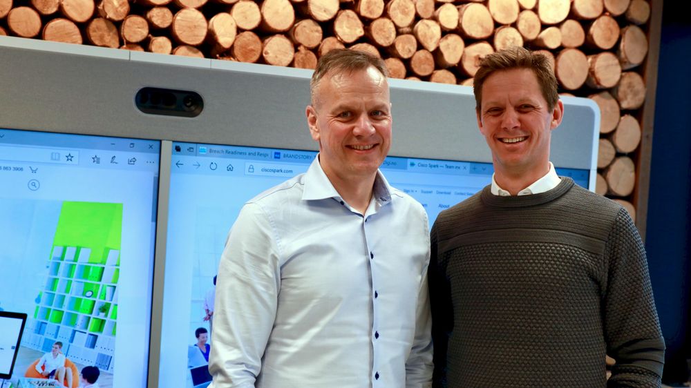 Fra venstre: Leif Sundsbø, leder for Cyber Security i Cisco Cystems Norway, og Sven Størmer Thaulow, administrerende direktør i Cisco Systems Norway.