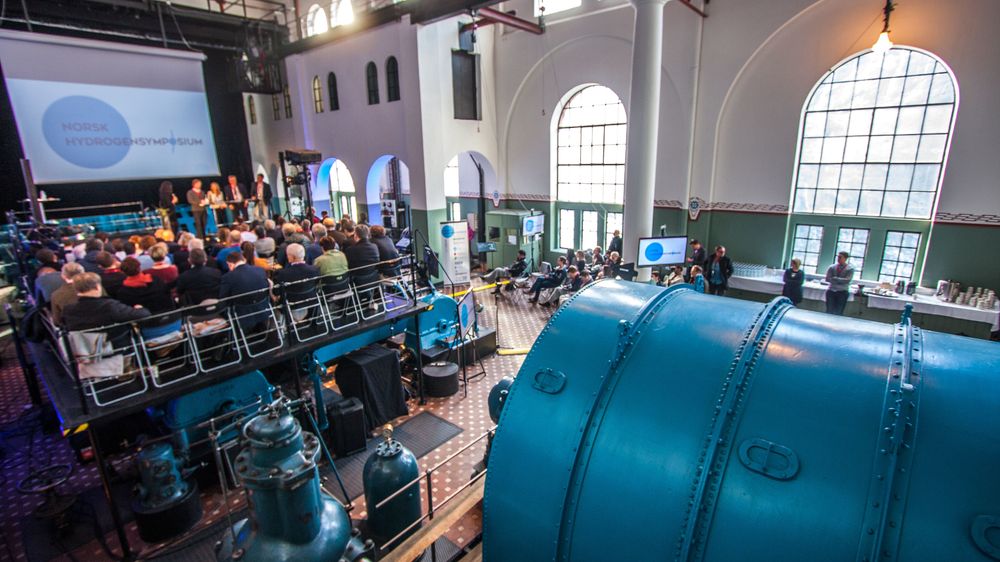 Norsk hydrogensymposium ble arrangert i det gamle vannkraftverket i Tyssedal utenfor Odda.