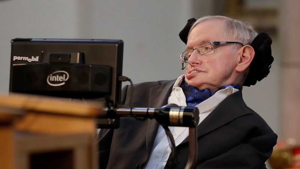 Stephen Hawking under en tale i London i 2017. (Arkivfoto)