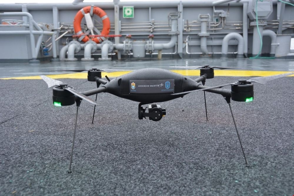 Kystverket og Kystvakta har samarbeidet om testing av en drone over en to-årsperiode. Det var så vellykket at de vil anskaffe fem nye. Dronene skal kunne bære ulike sensorer, avhengig av type oppdrag.
