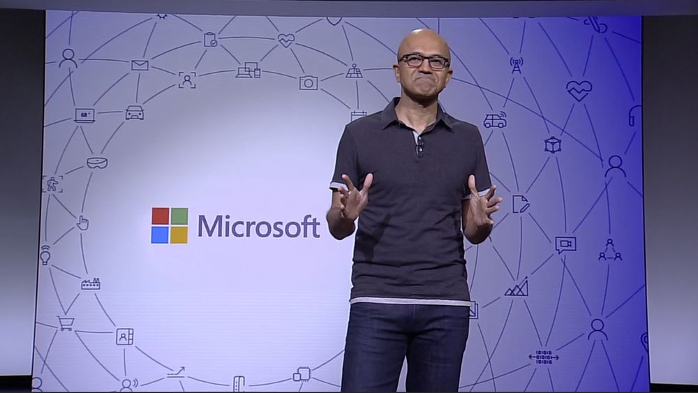 Microsoft-sjef Satya Nadella snakket om verden som en stor datamaskin under åpningen av Build-konferansen.