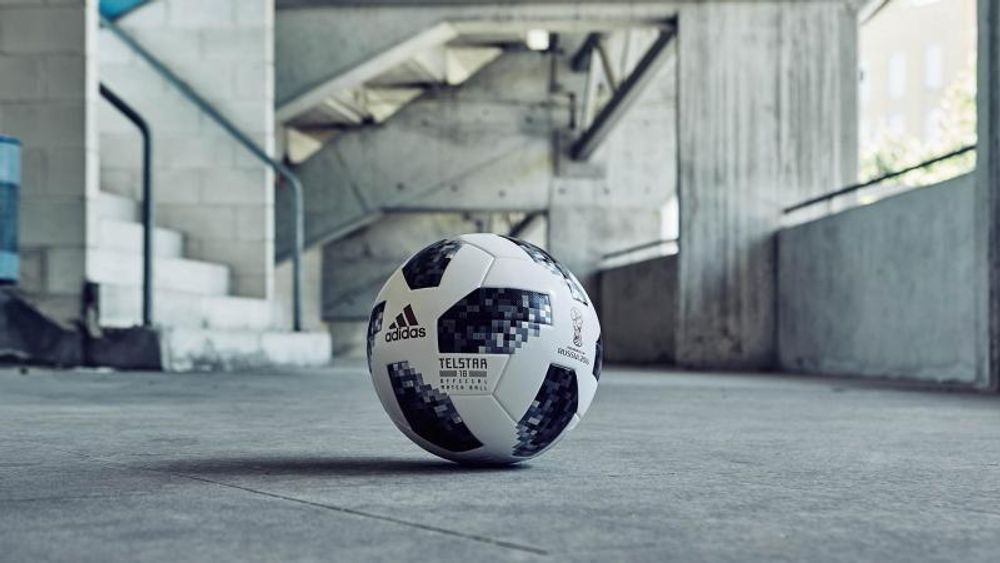 Den nye VM-ballen har fått andre aerodynamiske egenskaper enn den forrige.