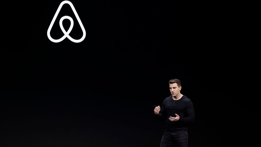 Administrerende direktør Brian Chesky i selskapet Airbnb. Det amerikanske IT-selskapet har i dag 3 100 ansatte og omsetter for 2,3 milliarder dollar, ifølge Wikipedia.