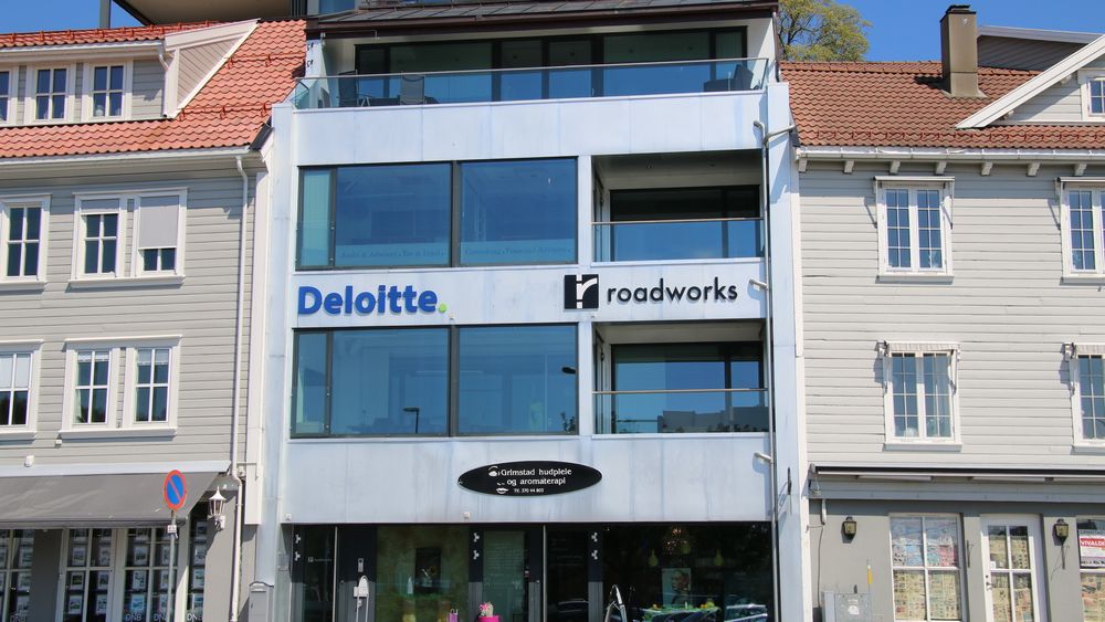 Traftec er en del av Roadworks AS som har sitt hovedkontor i Grimstad.