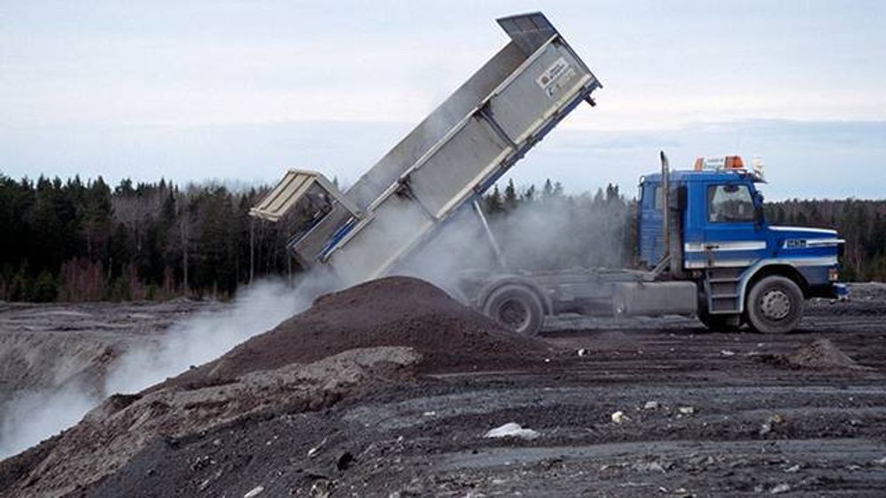 Flygeaske kan inneholde miljøgifter og tungmetaller. Nå har forskere funnet en metode som gjør at det kan benyttes i større grad i betong.