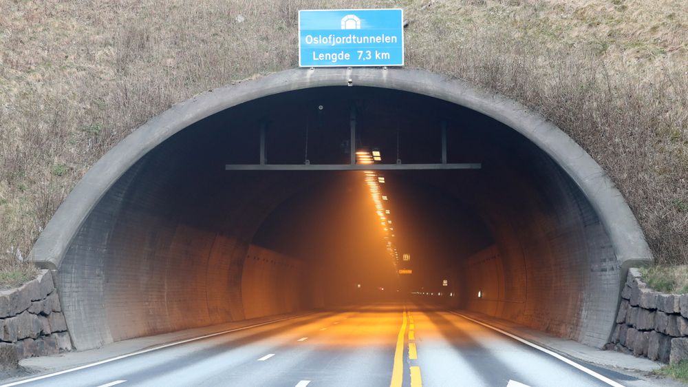 Statens vegvesen avviser at det ikke ble blitt gjort gode nok grunnundersøkelser da Oslofjordtunnelen ble bygget.