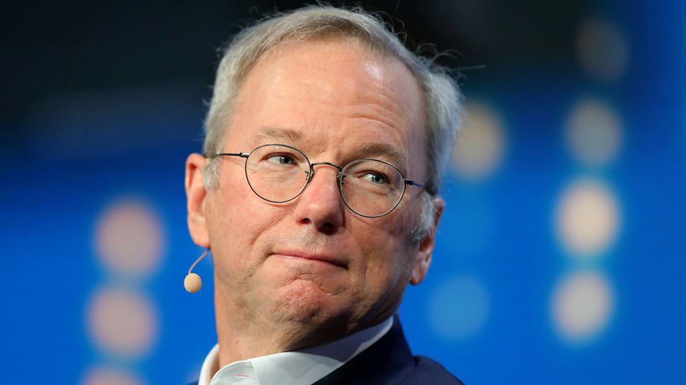 Tidligere CEO og styreformann i Google og Alphabet, Eric Schmidt, spår at Kina og USA vil lede hvert sitt internett innen relativt få år. Her er Schmidt fotografert under et arrangement i 2017.