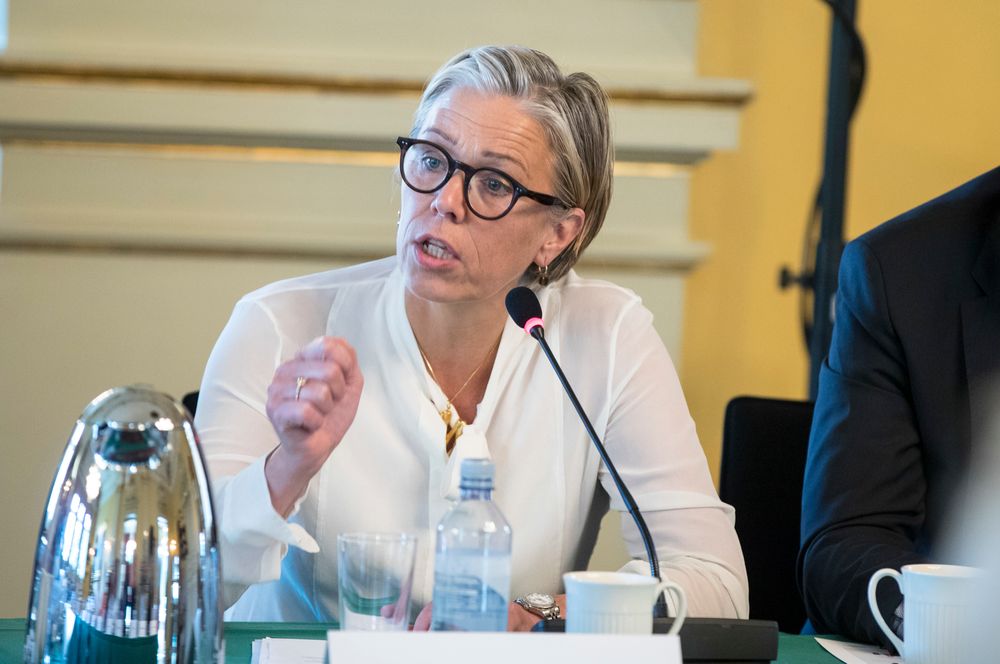 Maria Moræus Hanssen er toppsjef i oljeselskapet DEA i Hamburg. Nå skal hun trolig bli nestleder i det som blir Europas største uavhengige olje- og gasselskap om fusjonsavtalen godkjennes.