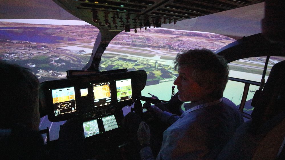 NY SIMULATOR: Luftambulansetjenestens nye simulator er spesialtilpasset både egne helikoptre og norsk terreng.