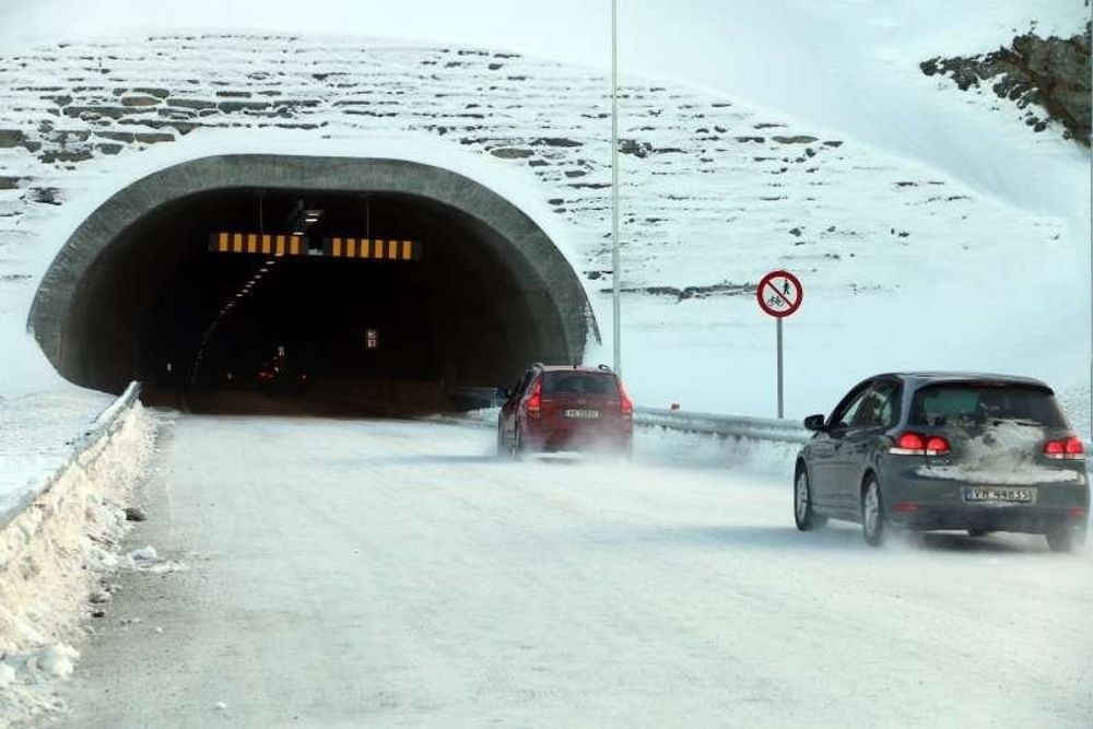 Det blir ingen behandling av rettsvisten etter byggingen av Sørkjostunnelen på E6 i Troms som Statens vegvesen  anket inn for høyesterett.