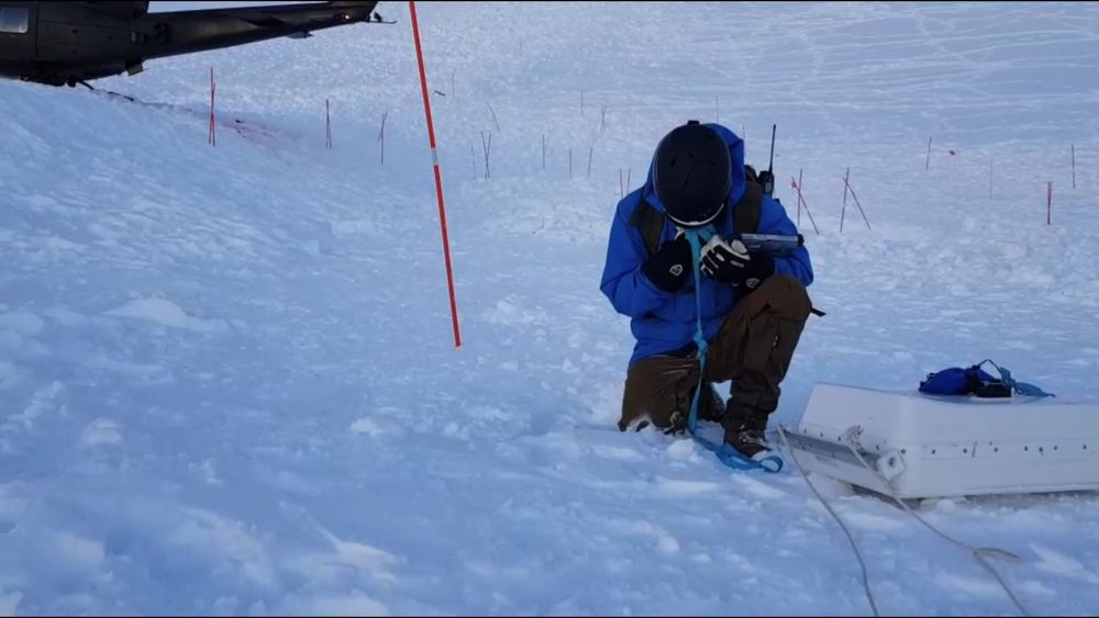 Snowvision rakk  bare å søke 3 mål av raset i Tamokdalen før de måtte avblåse på grunn av økt rasfare.