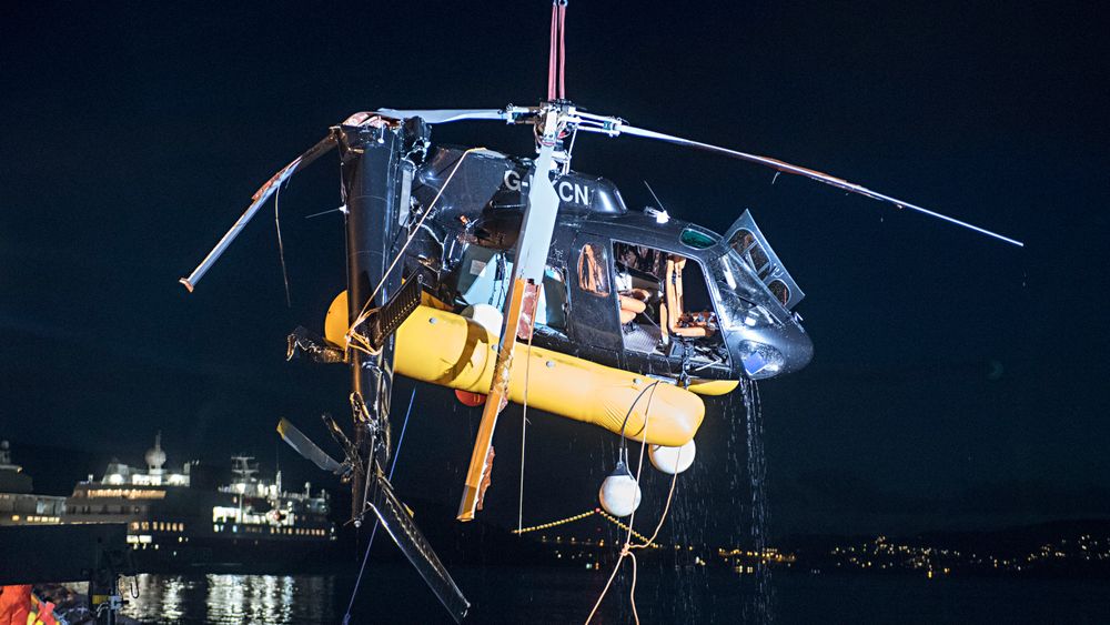 Helikopteret fikk hard medfart og styrtet da det ble truffet av en presenning under landing på yachten Bacarella i byfjorden i Bergen for to år siden.