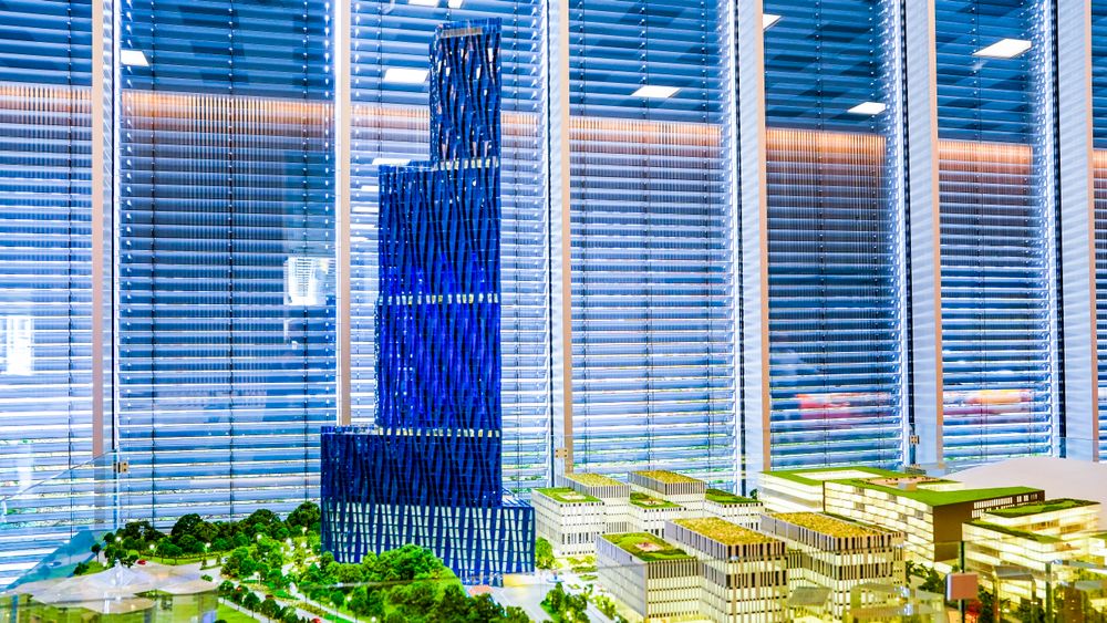 En modell av den 200 meter høye bygningen til Kjell Inge Røkke som skal huse World Ocean Headquarters (WOH), et verdensledende havsenter.