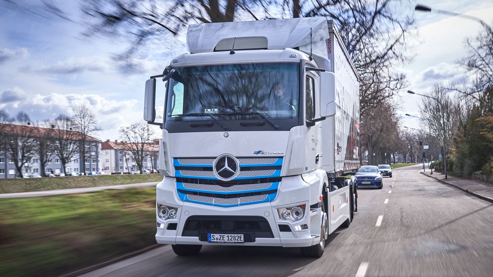 Mercedes-Benz eActros skal levere varer i et nytt testprosjekt.